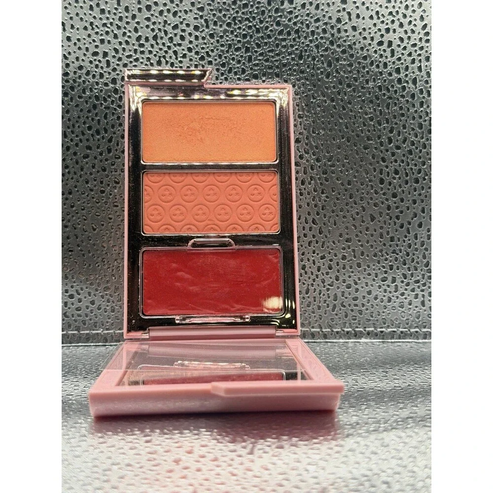 One Size Cheek Clapper 3D Blush in Freaky Peach